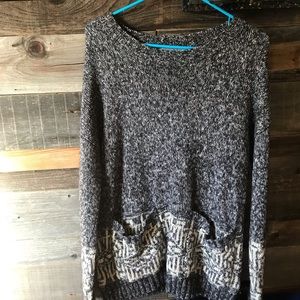 Urban Outfitters Gray Knit Sweater w/ Cream Detail